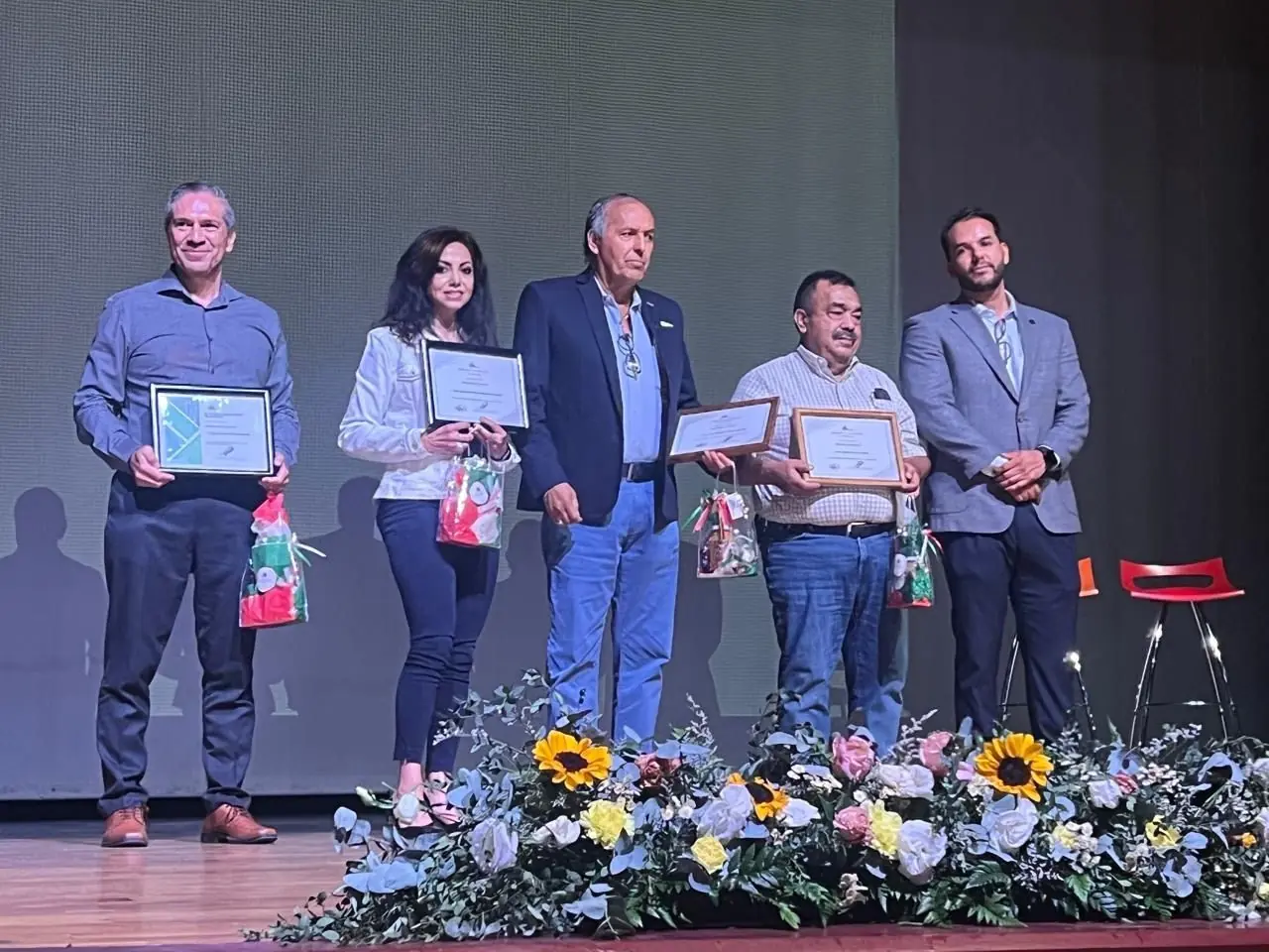 Entrega de reconocimientos